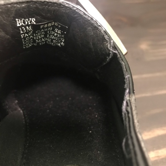 Kenneth Cole Reaction Boys Fast Cash Dress Shoes - Picture 8 of 10